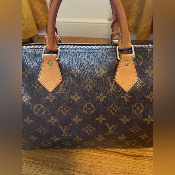 Louis Vuitton Speedy 30, Authentic - Picture 7 of 17